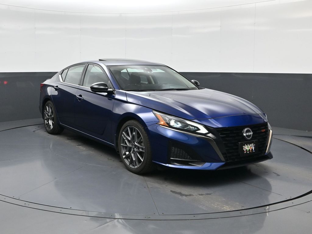 Deep Blue Pearl 2024 Nissan Altima Sedan Front-Wheel Drive Continuously Variable Transmission