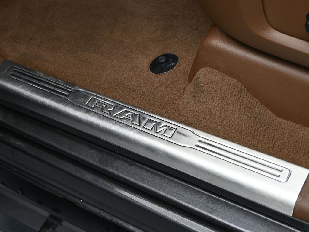 2019 Ram 2500 Laramie Crew Cab 4x4 6'4" Box