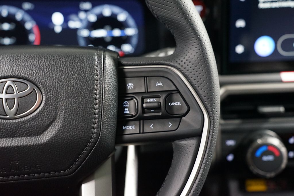 Thumbnail: 2025 Toyota 4Runner - 14