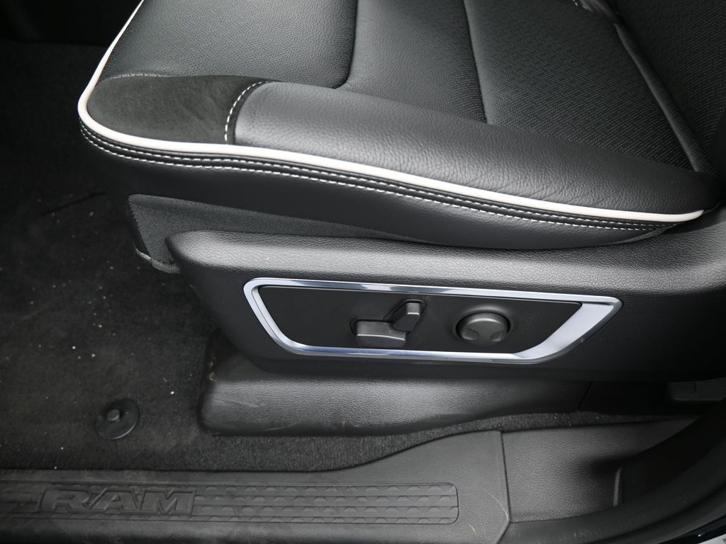 New 2026 Serrano Green Metallic Ram Laramie image 17