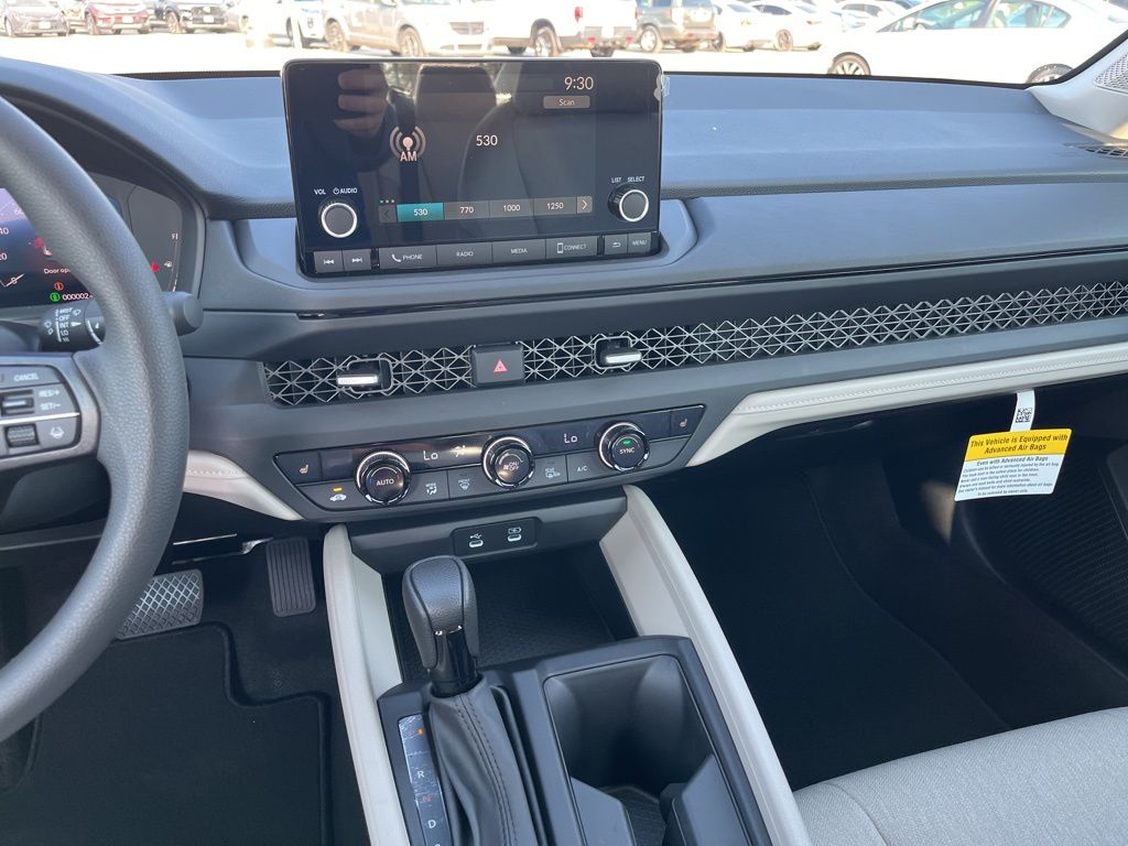 Thumbnail: 2025 Honda Accord - 9