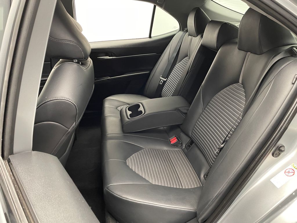 2019 Toyota Camry SE 30