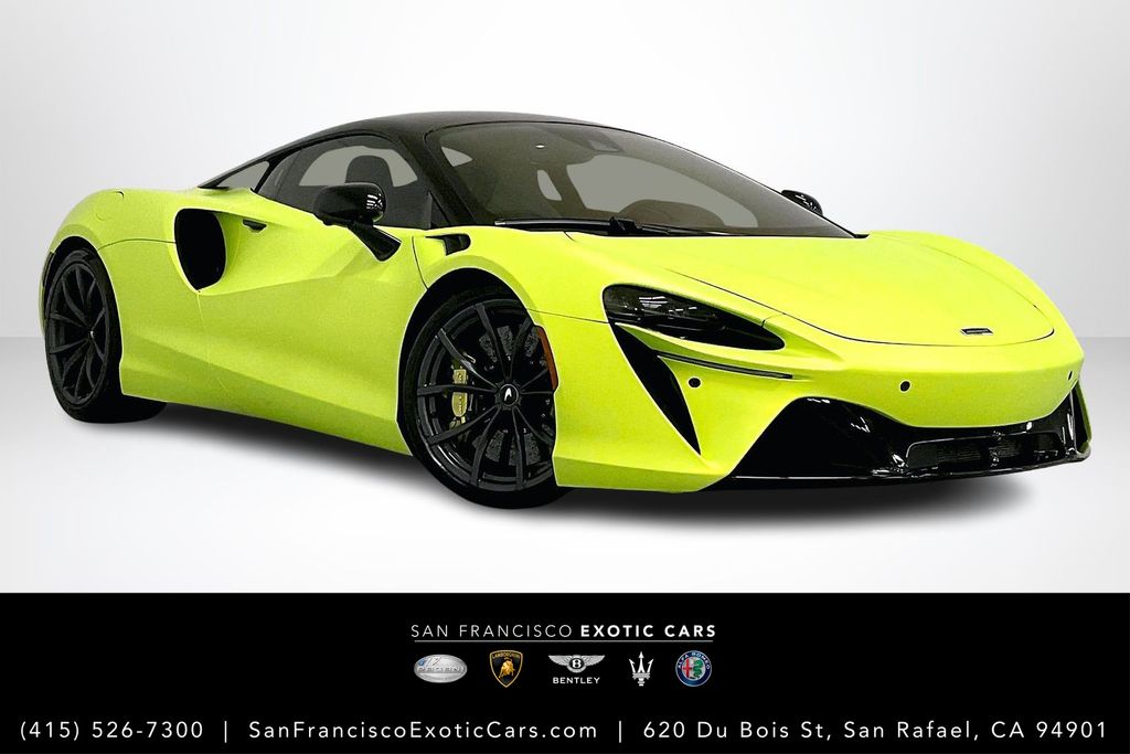 2023 McLaren Artura RWD