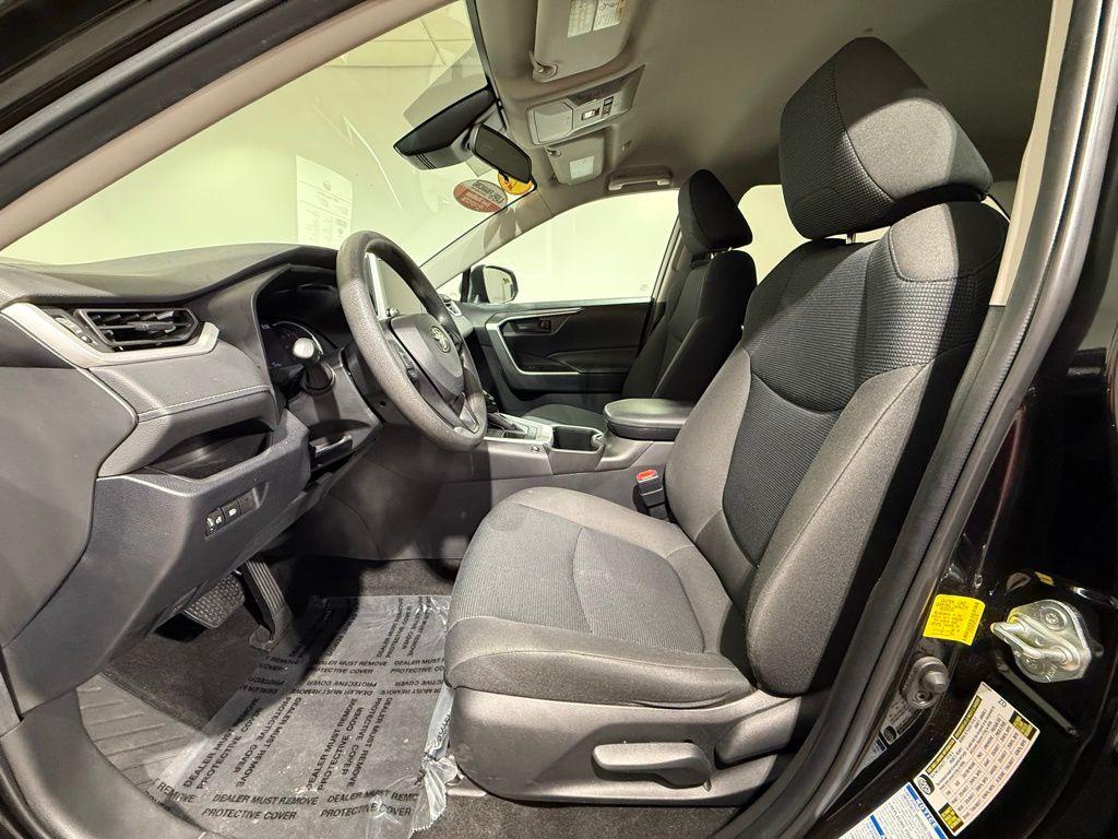 Thumbnail: 2023 Toyota RAV4 - 13