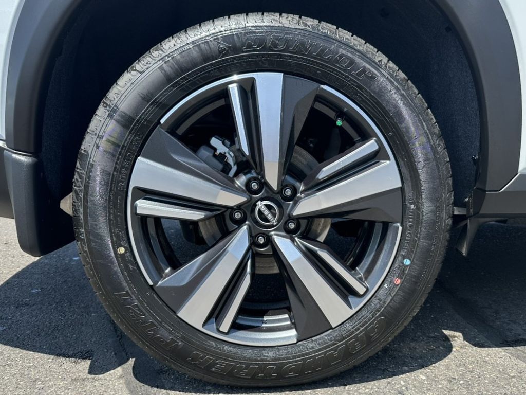 2025 Nissan Rogue SL