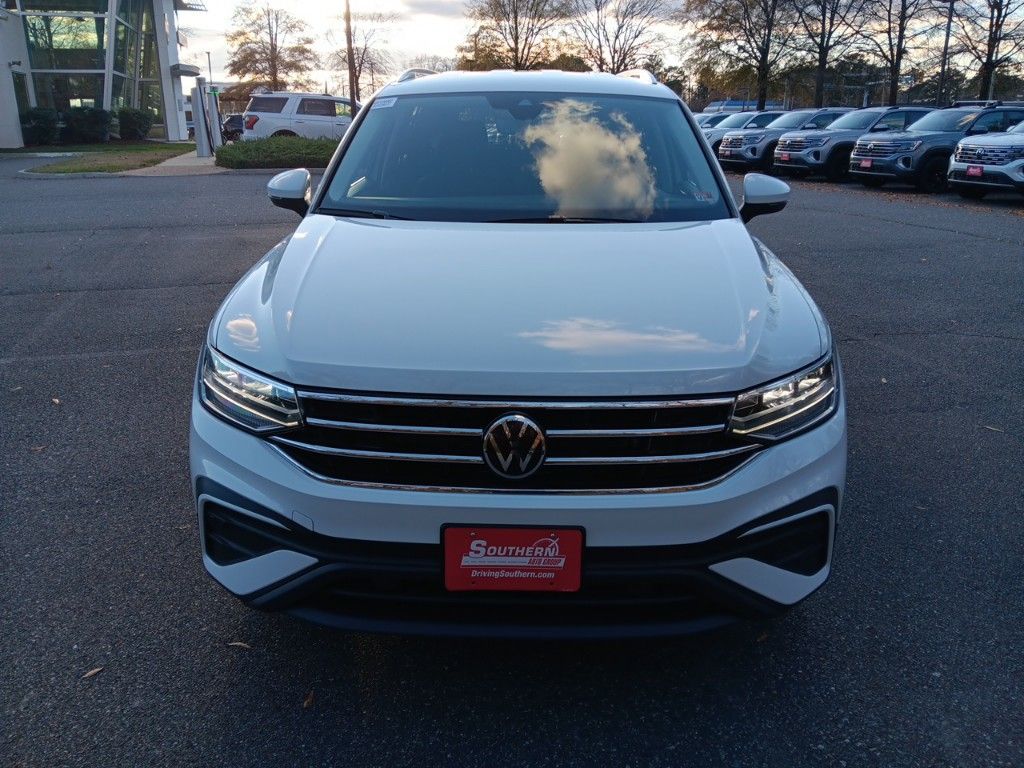 2024 Volkswagen Tiguan 2.0T SE 8