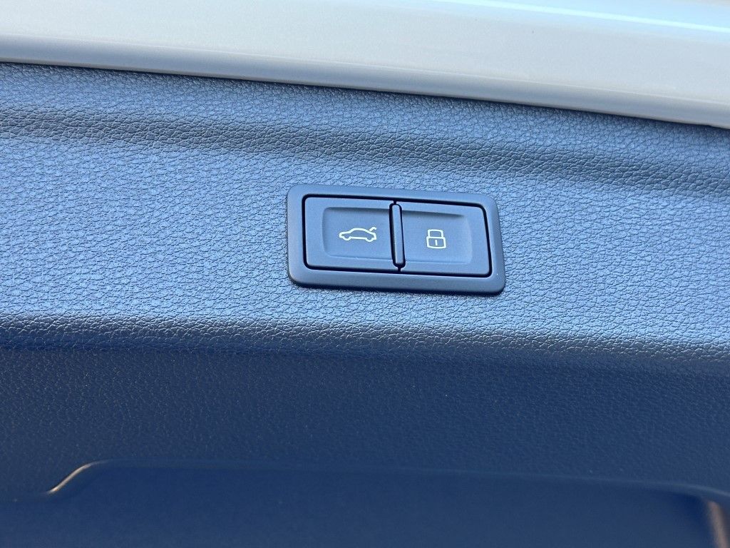 Thumbnail: 2025 Audi Q3 - 5