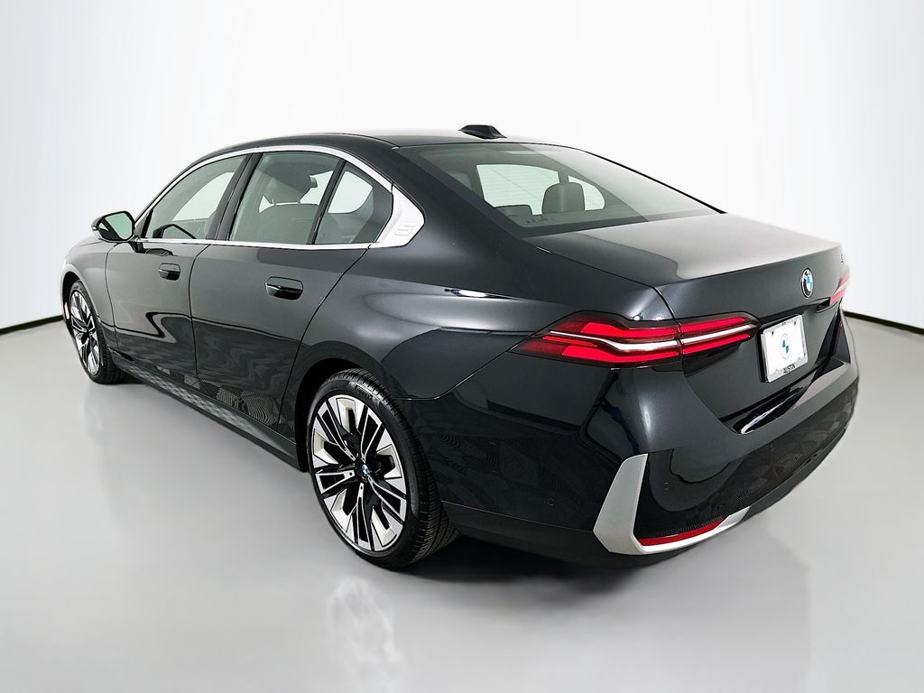Thumbnail: 2025 BMW 5 Series - 7