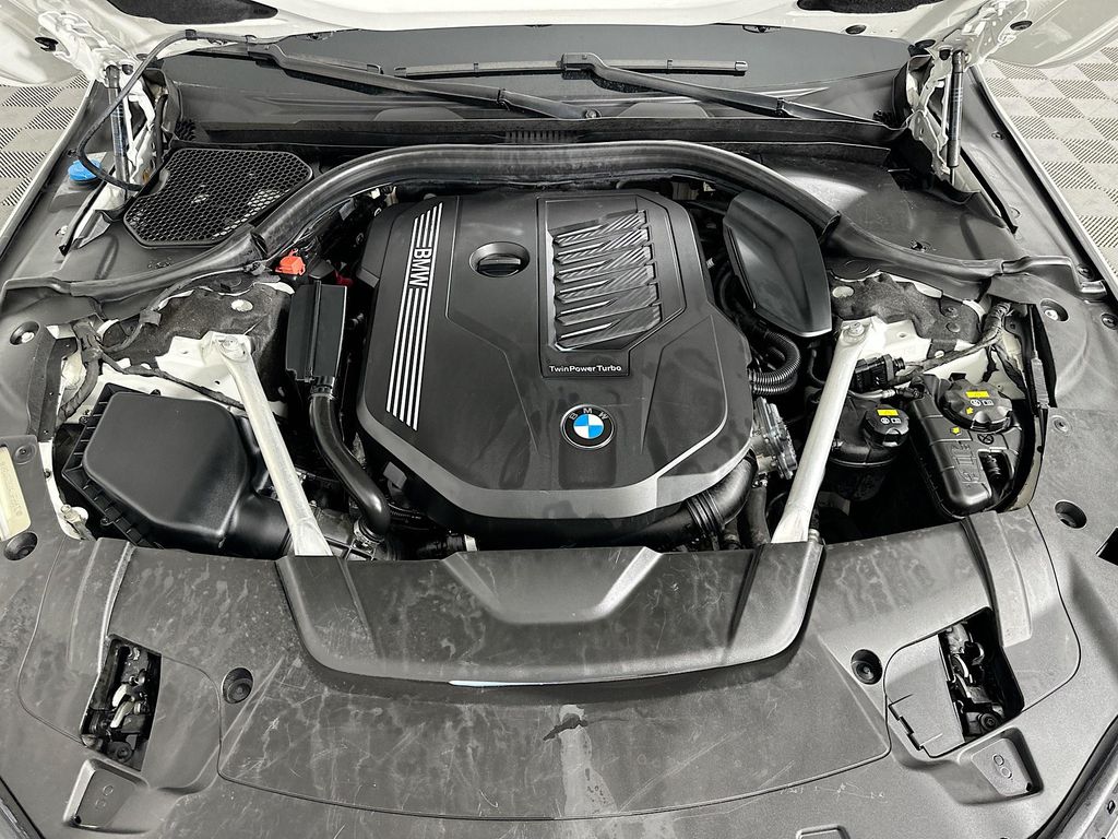 Thumbnail: 2020 BMW 7 Series - 31