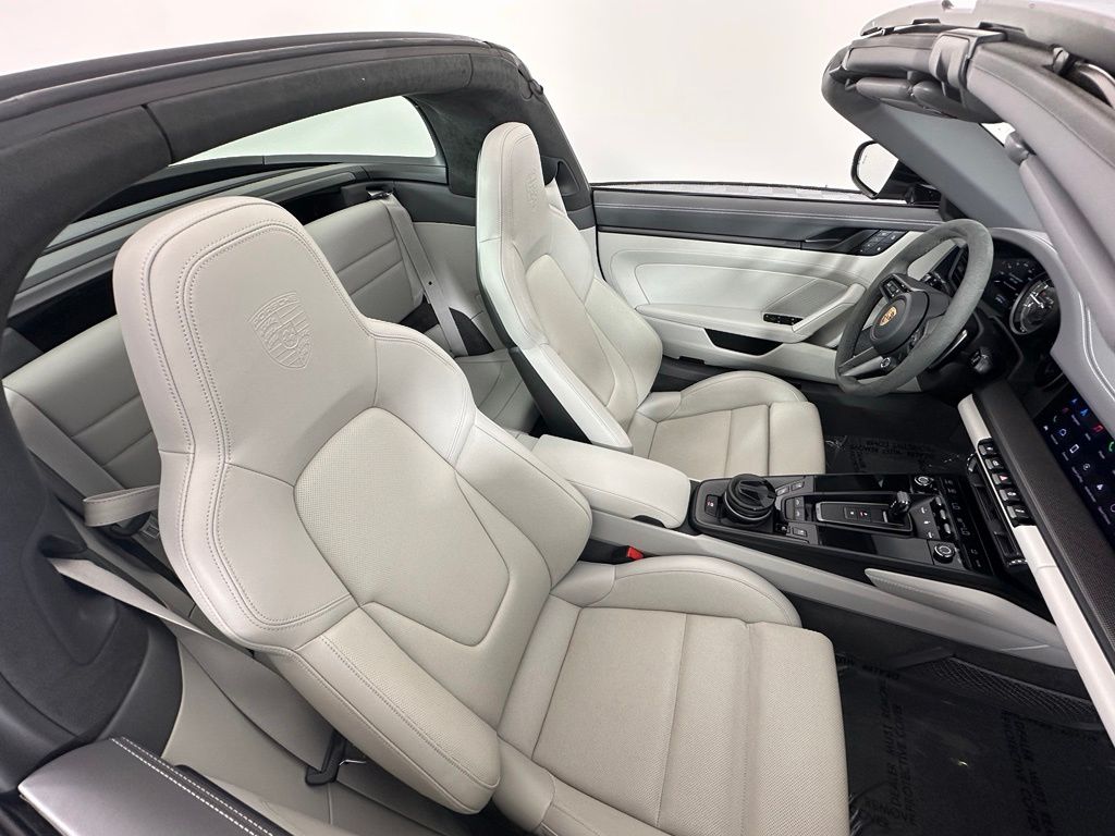 Thumbnail: 2024 Porsche 911 - 14