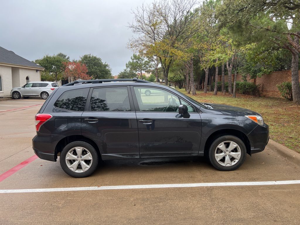 2016 Subaru Forester 2.5i Premium 16