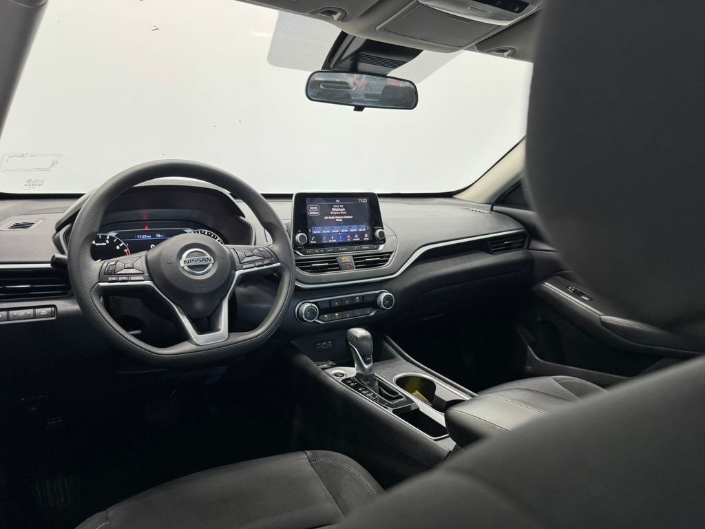 Used Car 2022 Nissan Altima  2.5 Sv For Sale Under $20,000 In Austin, Texas