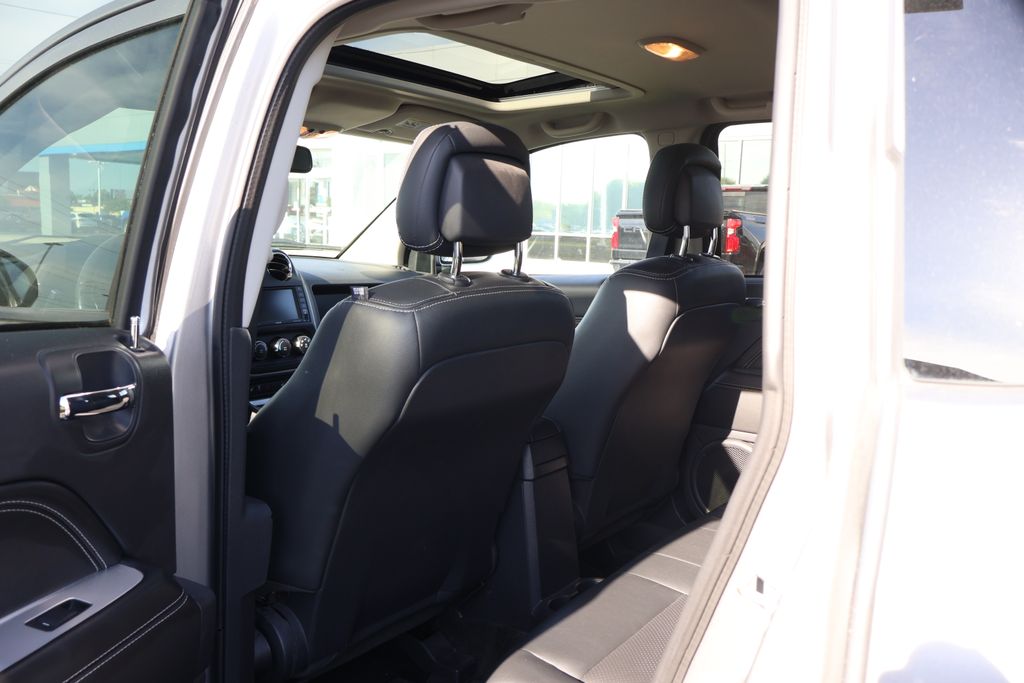 2017 Jeep Compass Latitude 31