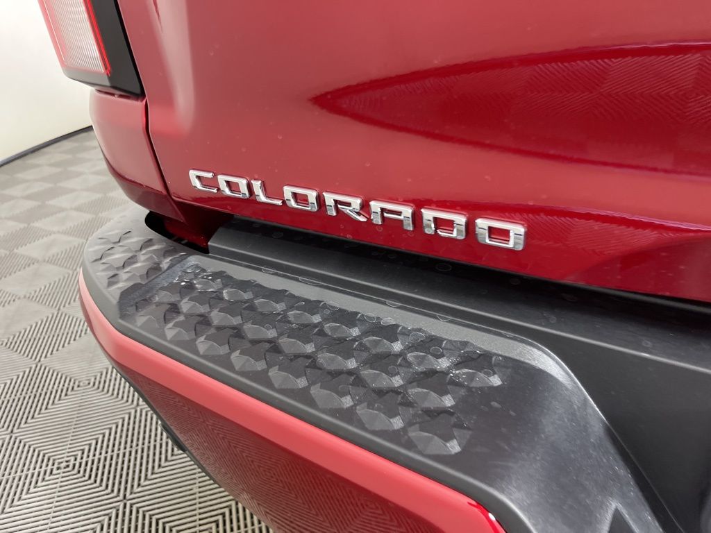 Thumbnail: 2026 Chevrolet Colorado - 18