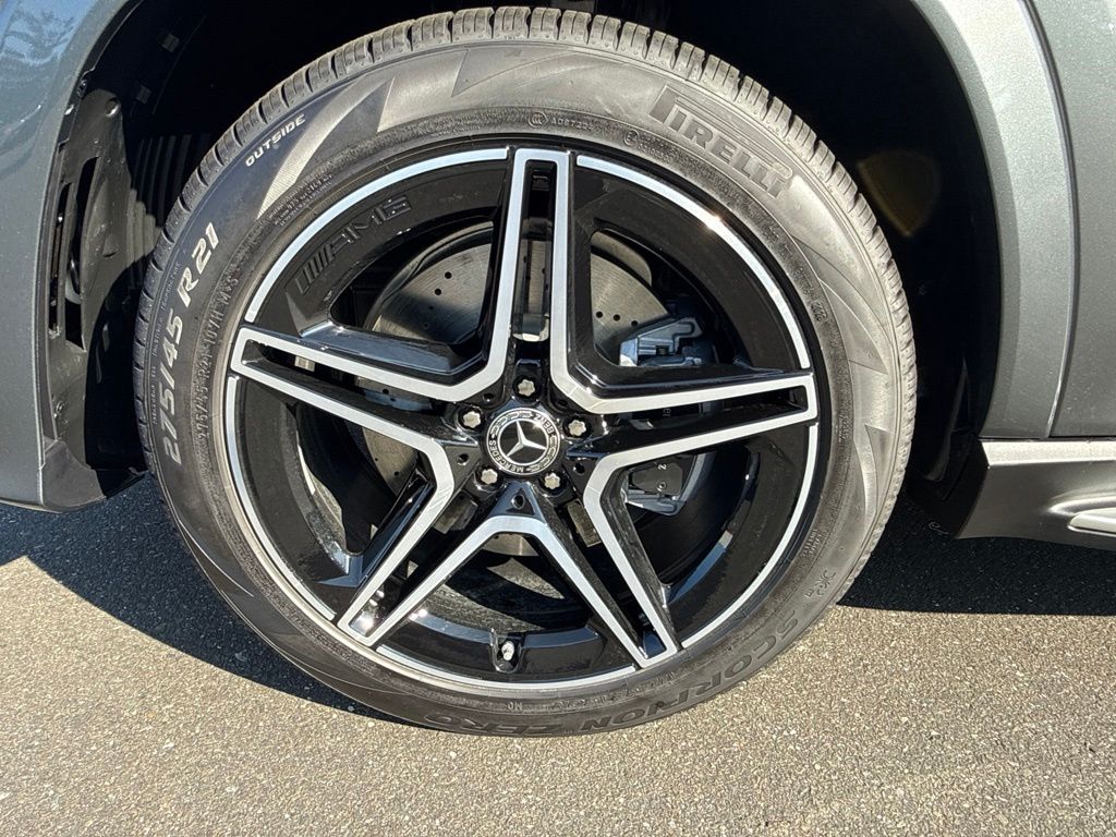 Thumbnail: 2026 Mercedes-Benz GLS - 10