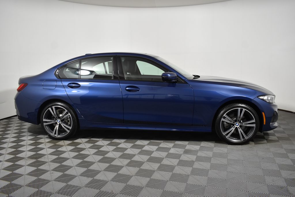 2023 BMW 3 Series 330i xDrive 8