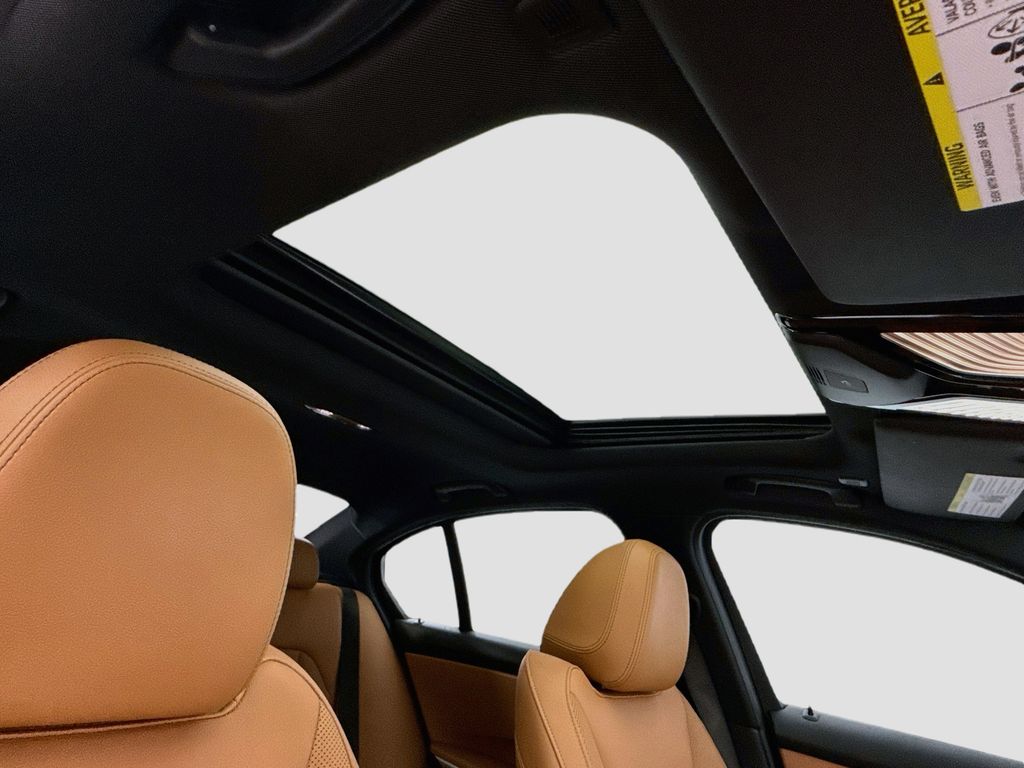 Thumbnail: 2023 BMW 3 Series - 17