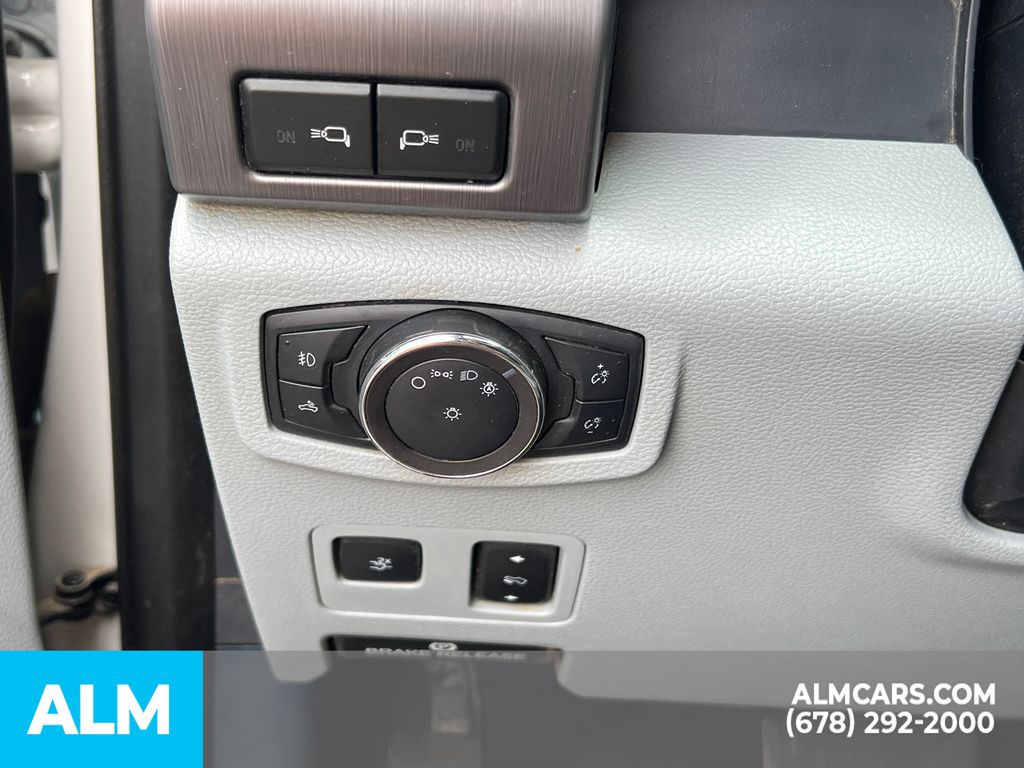 Used 2022 White Ford Limited image 35