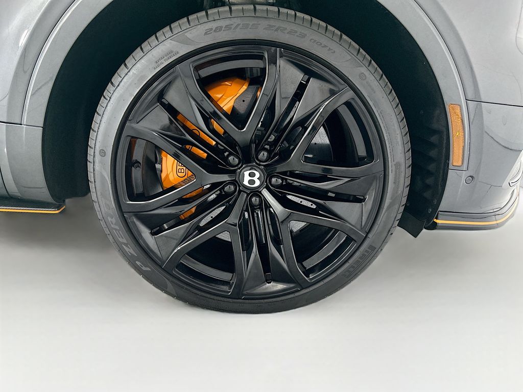 Thumbnail: 2026 Bentley Bentayga - 31