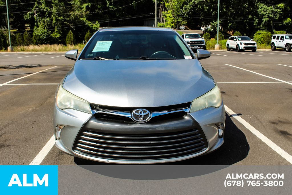 Used 2016 Silver Toyota LE image 7