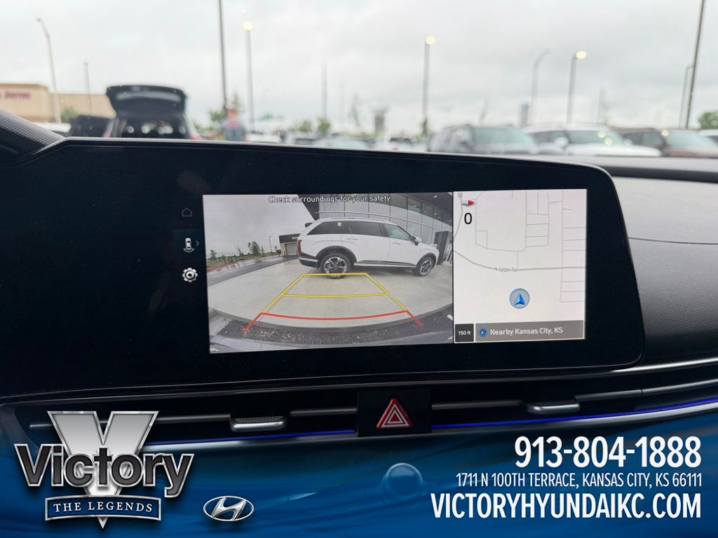 Used 2024 Gray Hyundai SEL image 13