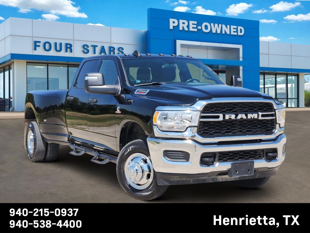 Diamond Black Crystal Pearlcoat 2024 RAM 3500 Pickup Truck Four-Wheel Drive 6-Speed Automatic