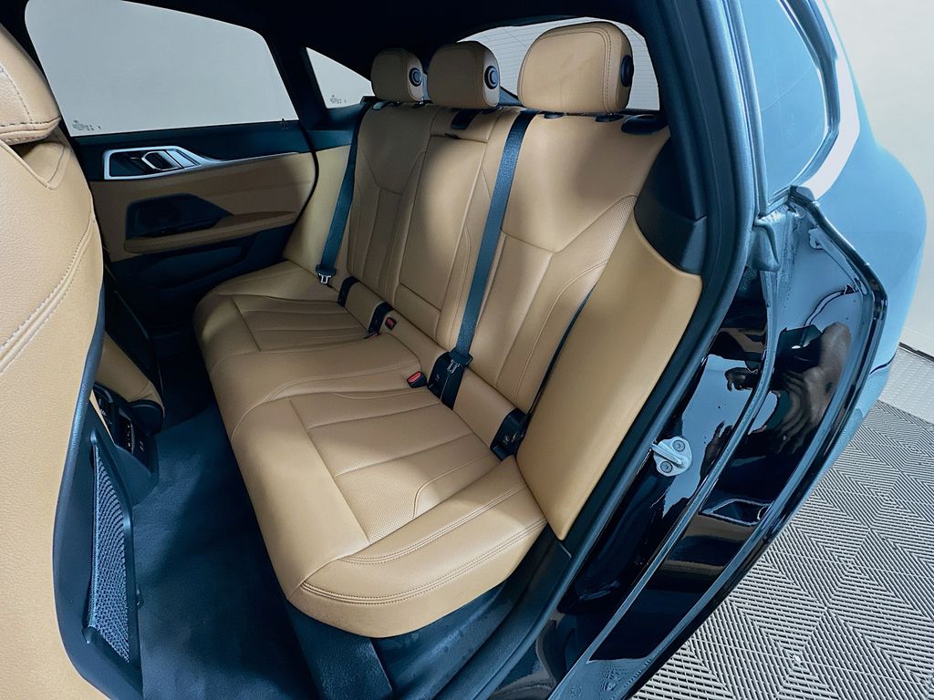 Thumbnail: 2023 BMW i4 - 25