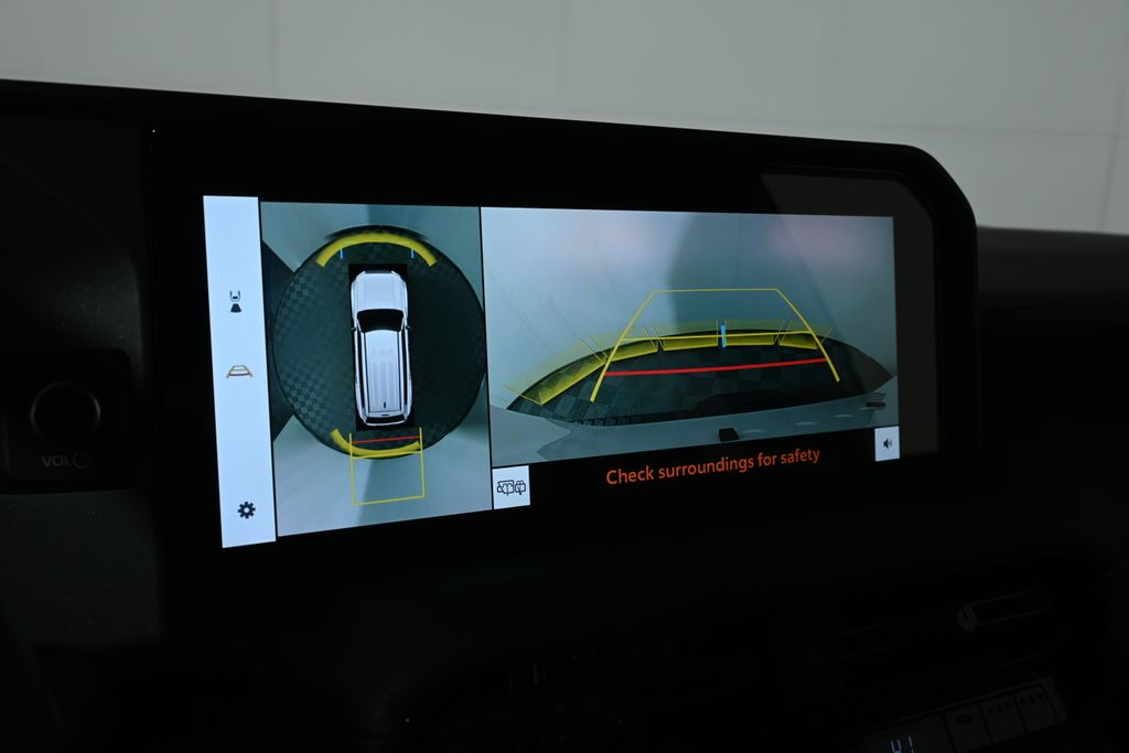 Thumbnail: 2025 Toyota Land Cruiser - 27