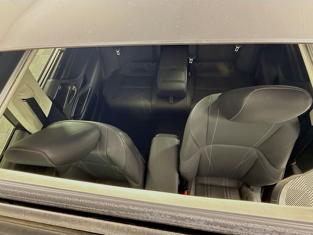 Thumbnail: 2021 Lexus ES - 22