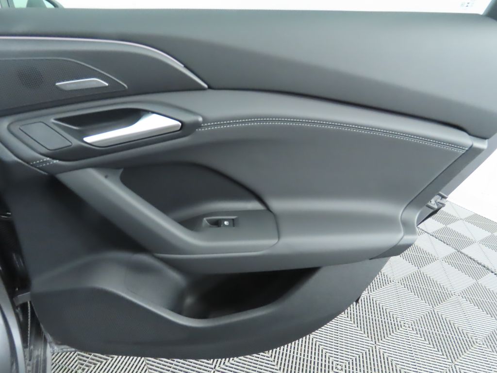Thumbnail: 2025 Audi A6 - 29