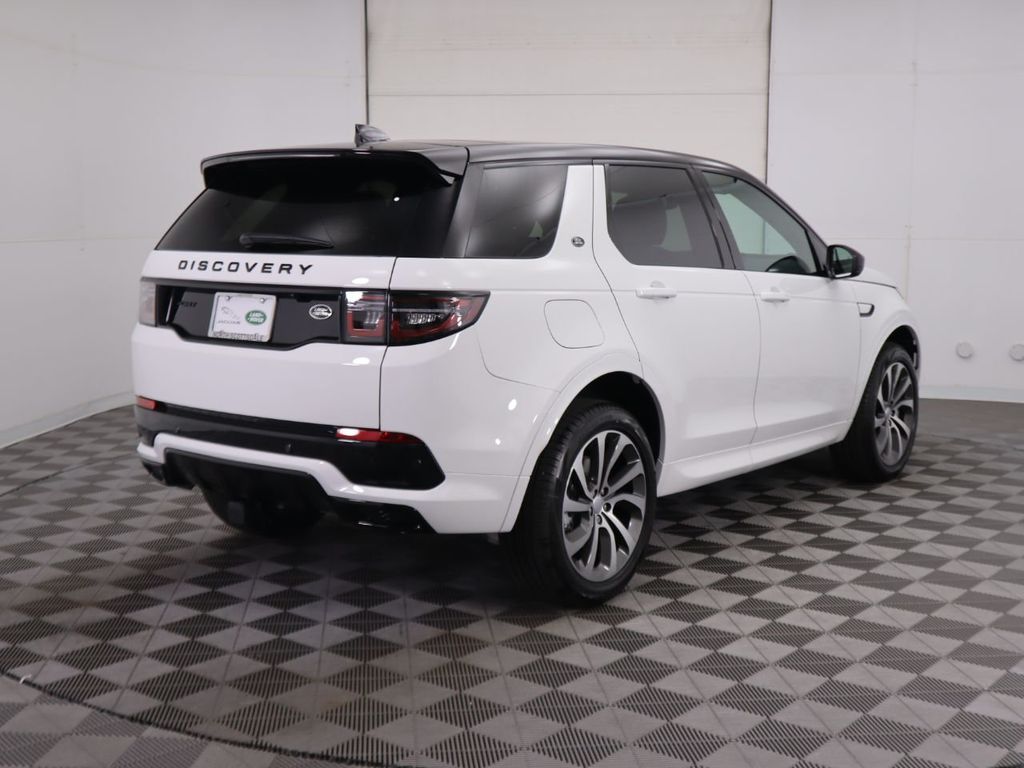 Thumbnail: 2023 Land Rover Discovery Sport - 5
