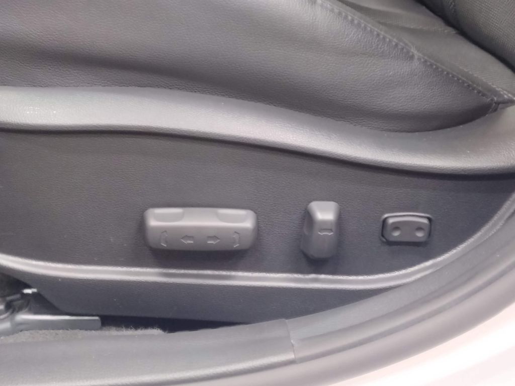 2016 Hyundai Elantra GT Base