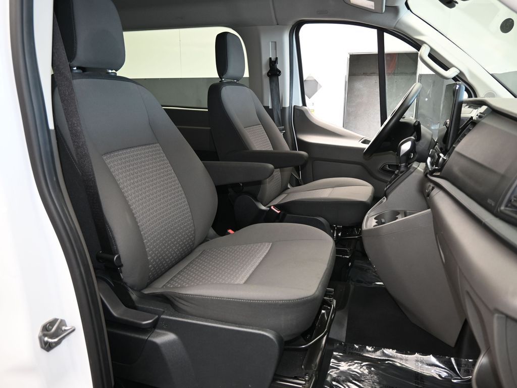 Used 2023 Oxford White Ford XLT image 37