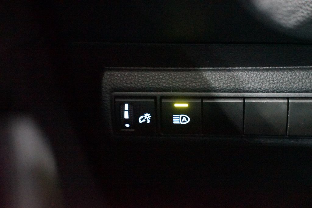 Thumbnail: 2023 Toyota Corolla - 22