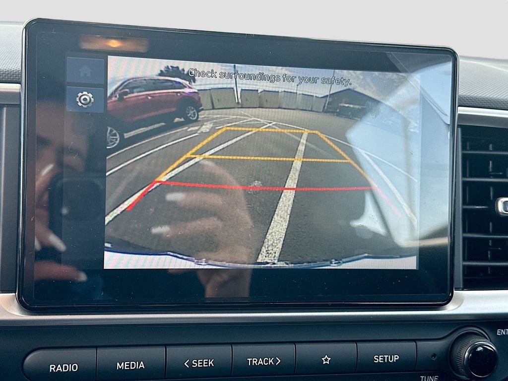 2025 Hyundai Venue SEL 12