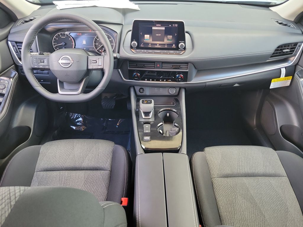 View vehicle photo 7