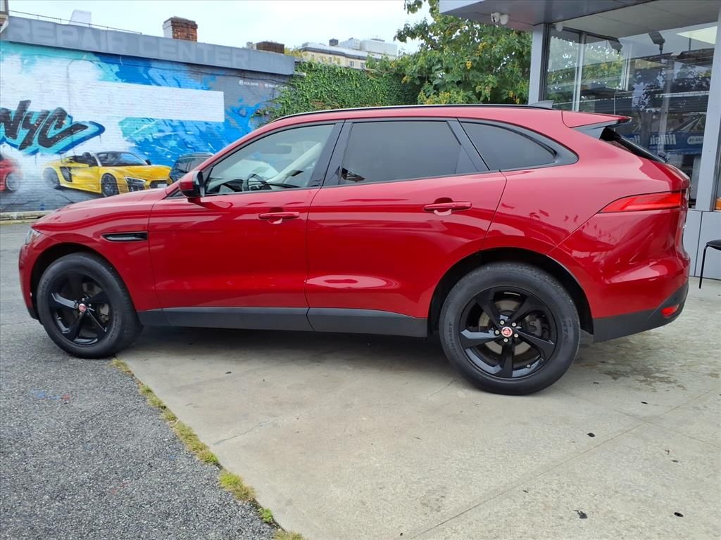 2020 Jaguar F-PACE Premium photo 4