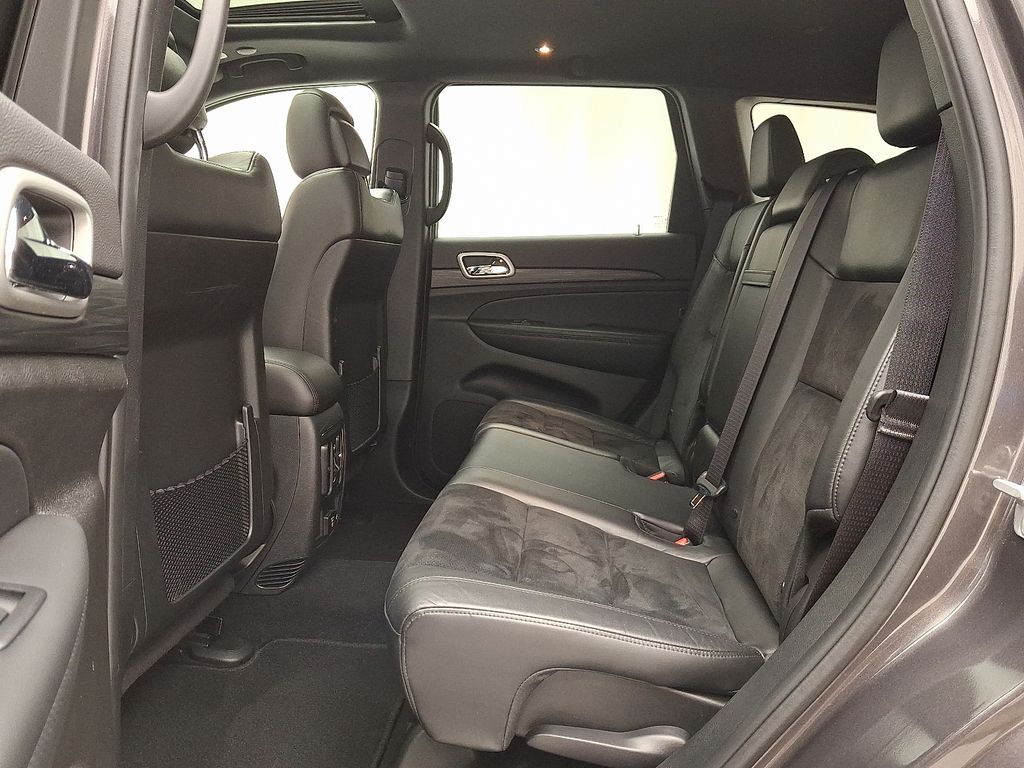 Thumbnail: 2021 Jeep Grand Cherokee - 10