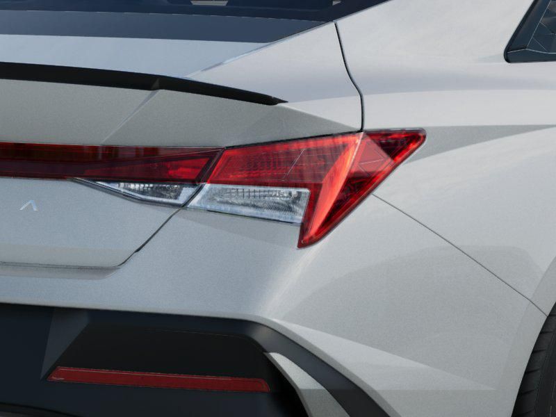 2025 Hyundai Elantra Sport 10