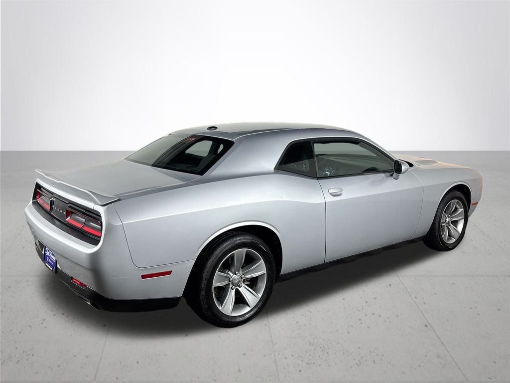 2021 Dodge Challenger SXT