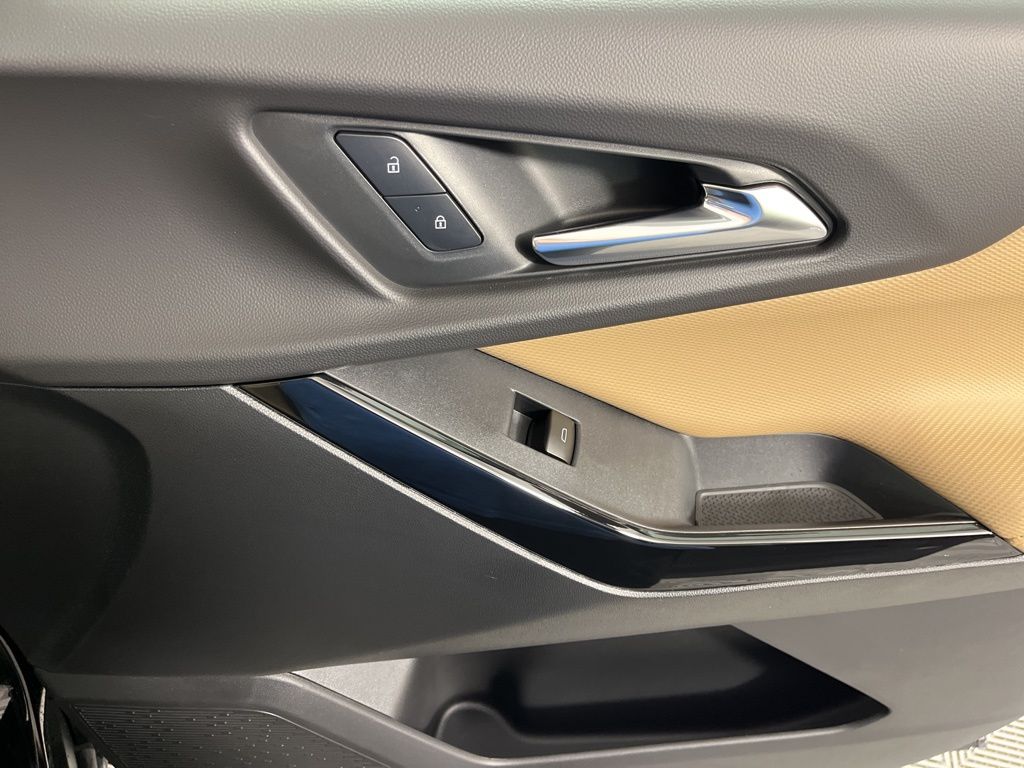 Thumbnail: 2026 Chevrolet Equinox - 11