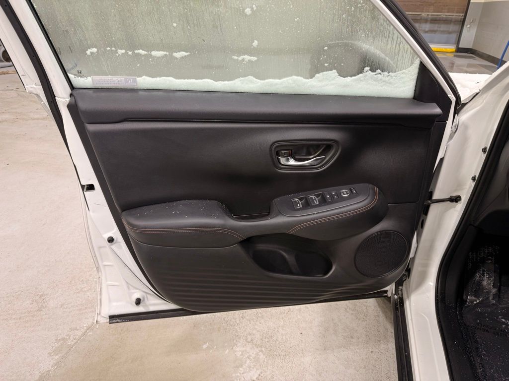 Thumbnail: 2023 Honda HR-V - 10