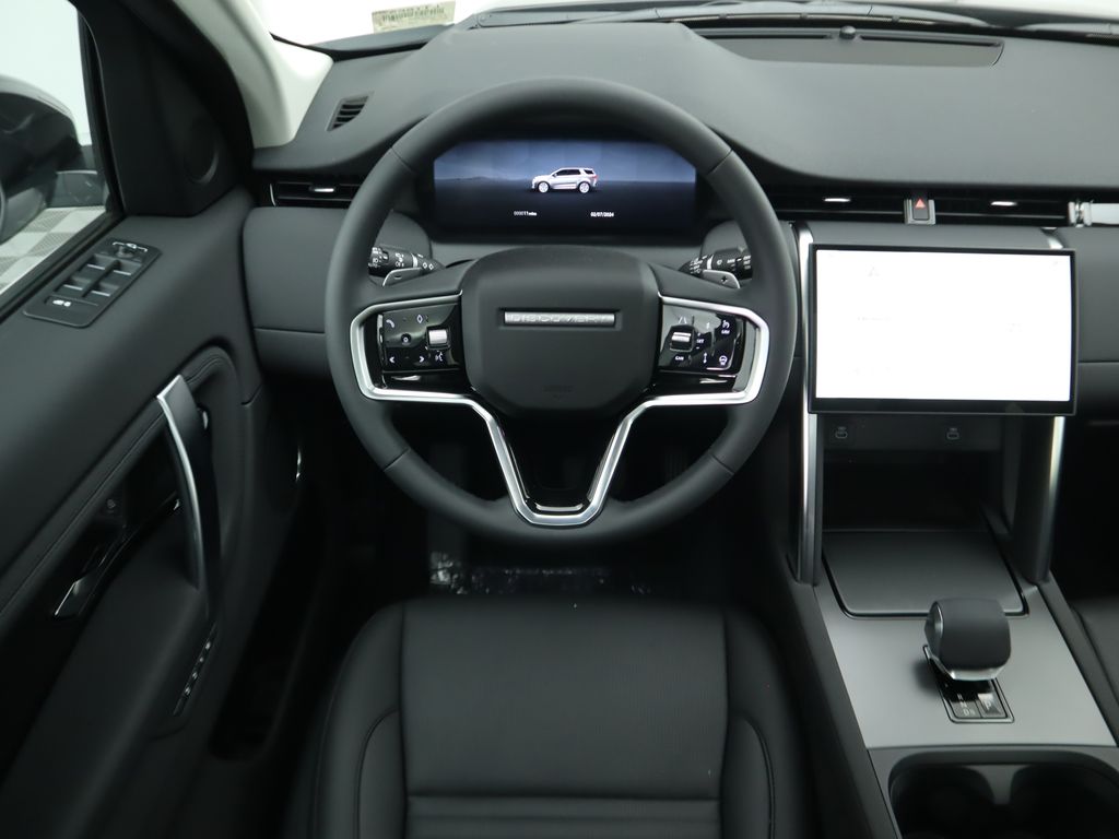 Thumbnail: 2024 Land Rover Discovery Sport - 10