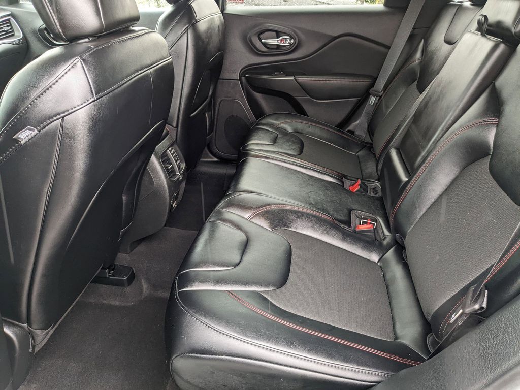 2022 Jeep Cherokee Trailhawk - Photo 24