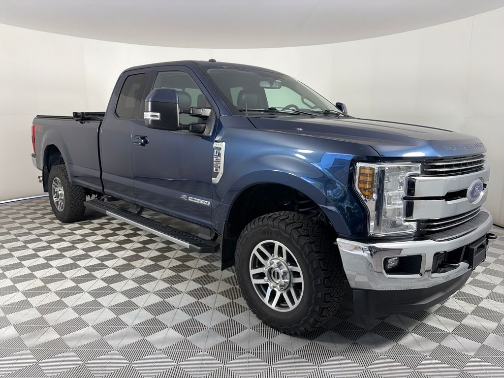 Blue 2018 Ford F-250 Super Duty Lariat SuperCab 4WD Pickup Truck Four-Wheel Drive 6-Speed Automatic