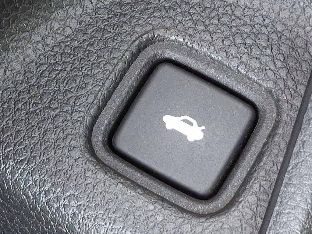 2018 Honda Accord LX 26