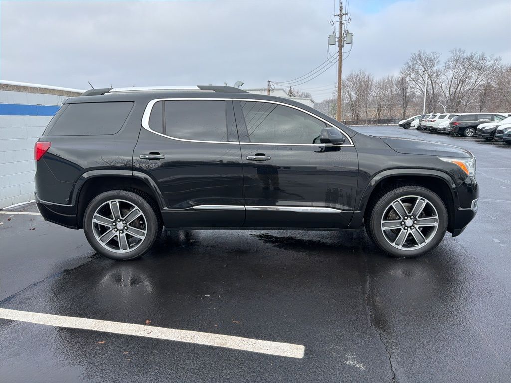 Thumbnail: 2017 GMC Acadia - 6