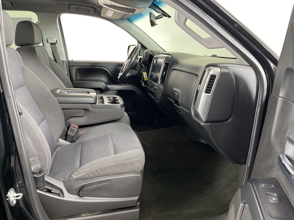 Thumbnail: 2017 Chevrolet Silverado 1500 - 8