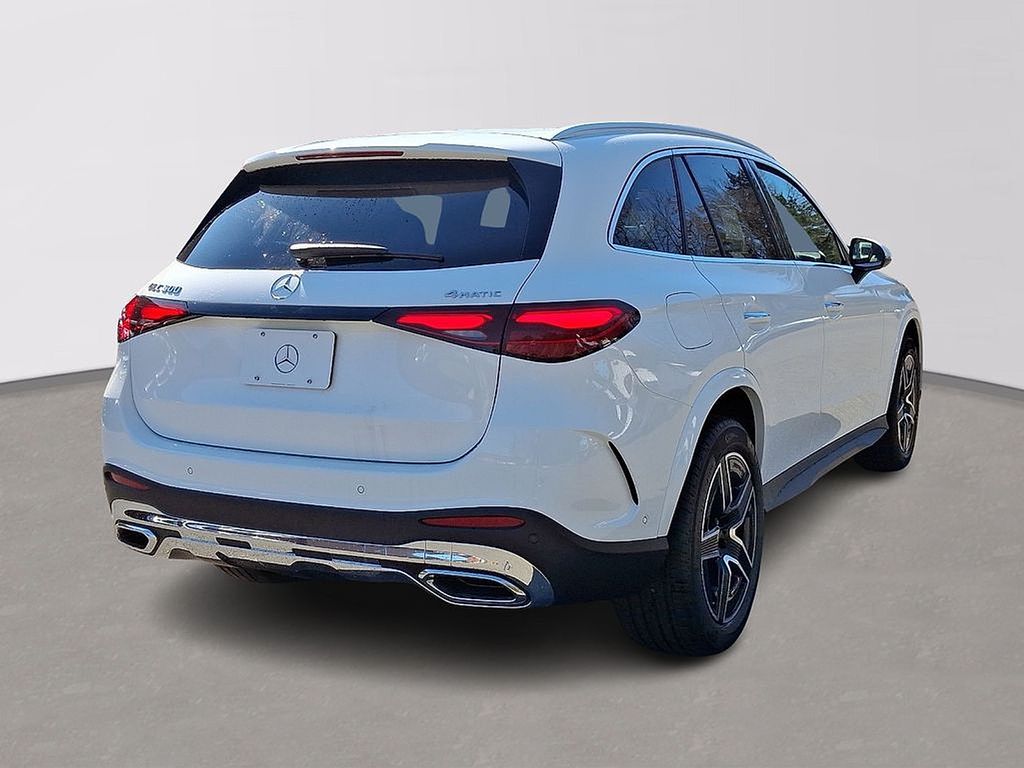 Thumbnail: 2025 Mercedes-Benz GLC - 3
