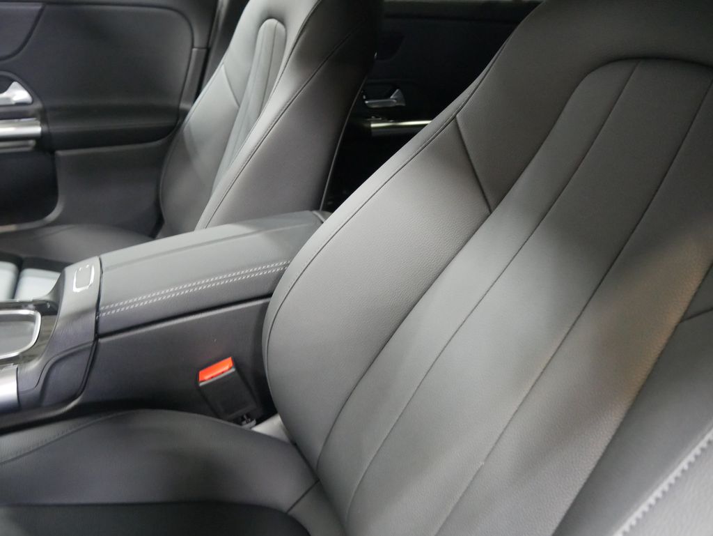 Thumbnail: 2026 Mercedes-Benz GLA - 21